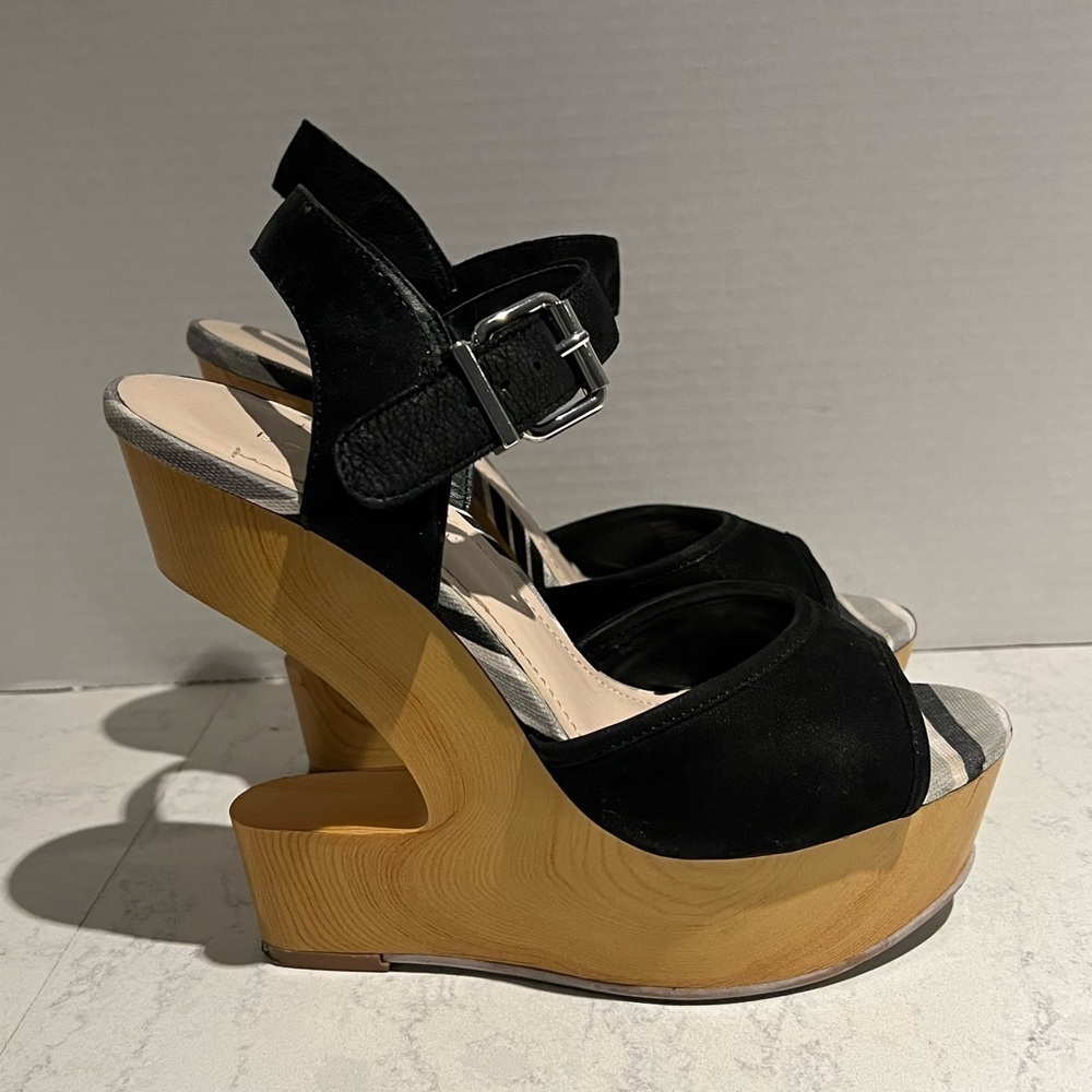 Fabulous heel.